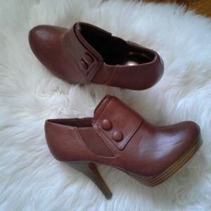 Fioni  Mini Cognac Ankle Boot